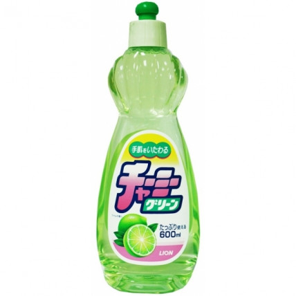 Lion Charmy Green płyn do mycia naczyń o zapachu limonki 600ml